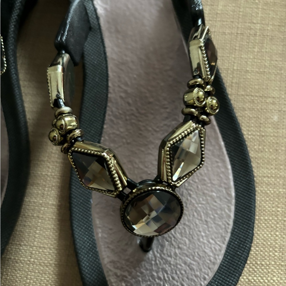 Beaded Sandals - Picture 3 of 5